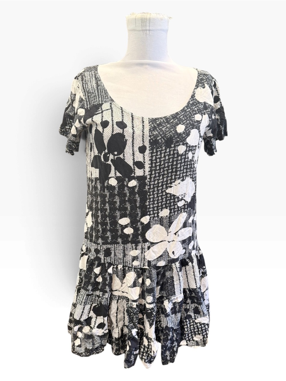 Jams World Shift Dress Womens Sz Medium 50 years Floral Patchwork Hawaiian